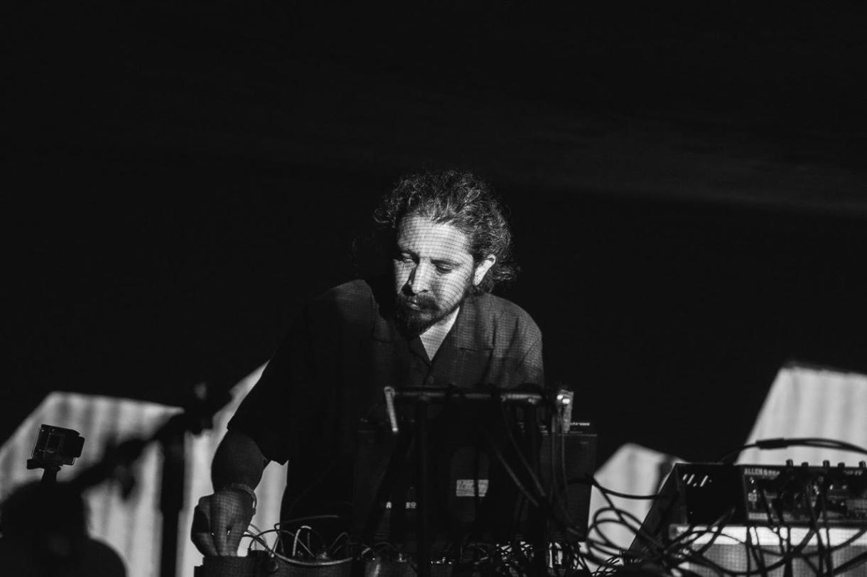 Mareaboba en el concierto anticipado del primer encuentro de música experimental y arte sonora en Tlaxco/Tlaxcala